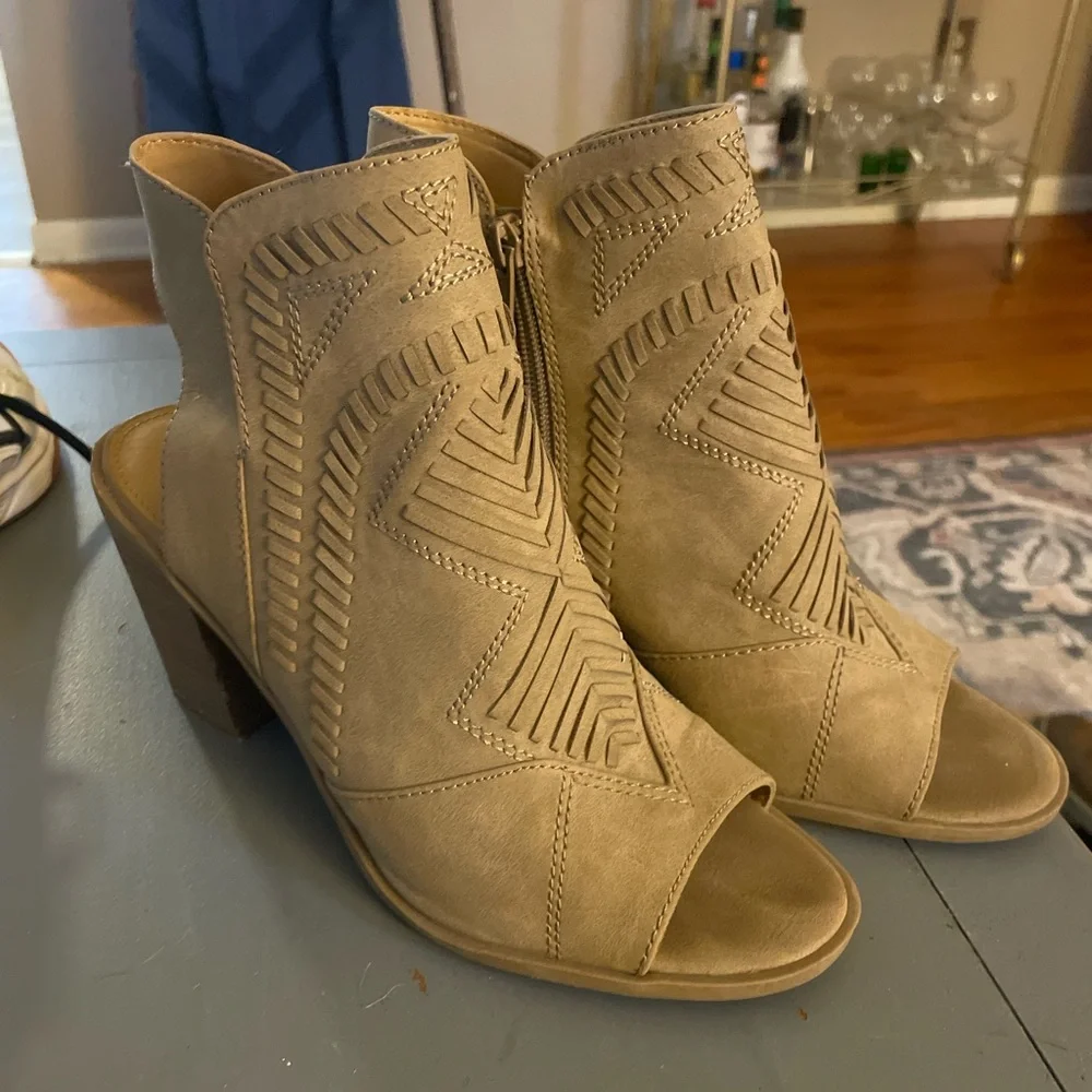 Just Fab Lace Up Suede Cutout Wedge Sandals Size 10 - Picture 1 of 5